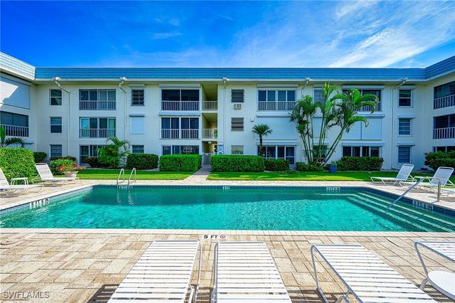 3055 Riviera DR 306, Naples, FL 34103