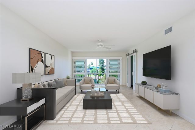 3055 Riviera DR 306, Naples, FL 34103