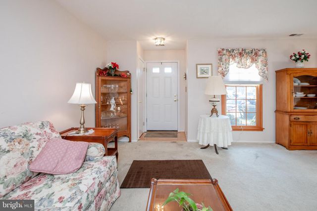 109 WYNDHAM PL, Robbinsville, NJ 08691