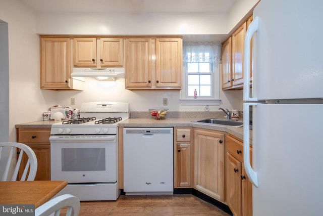 109 WYNDHAM PL, Robbinsville, NJ 08691