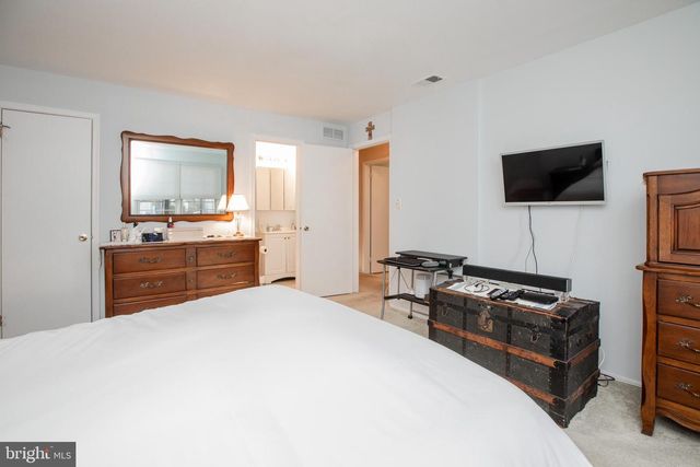 109 WYNDHAM PL, Robbinsville, NJ 08691