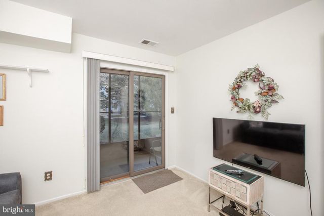 109 WYNDHAM PL, Robbinsville, NJ 08691