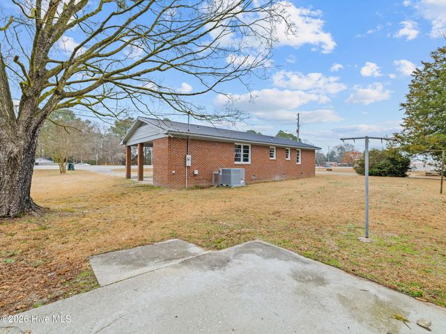 474 Routledge Road, Kenansville, NC 28349