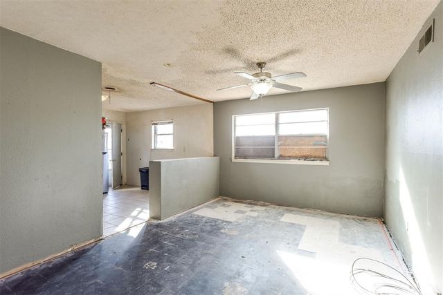 6008 SE 3rd Street, Midwest City, OK 73110