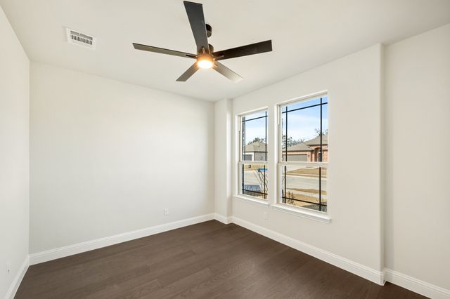 1205 Anderson Drive, Trenton, TX 75490