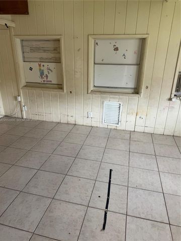 1512 N 23rd Ave, Hollywood, FL 33020