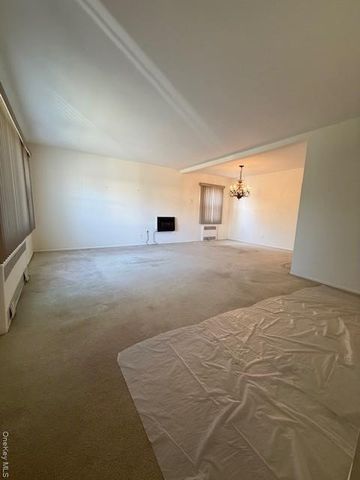 30 Gibson Boulevard, Valley Stream, NY 11581