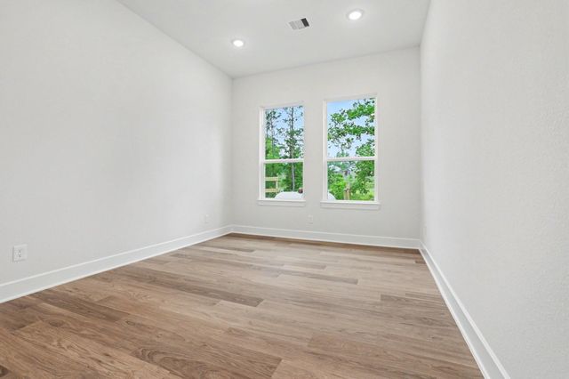 9570 Moss Rose, Willis, TX 77378