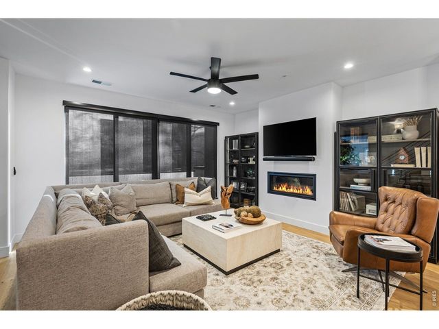 2475 Walnut St, Boulder, CO 80302