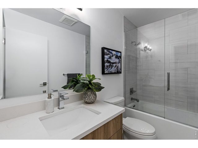 2475 Walnut St, Boulder, CO 80302