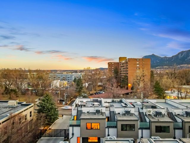 2475 Walnut St, Boulder, CO 80302