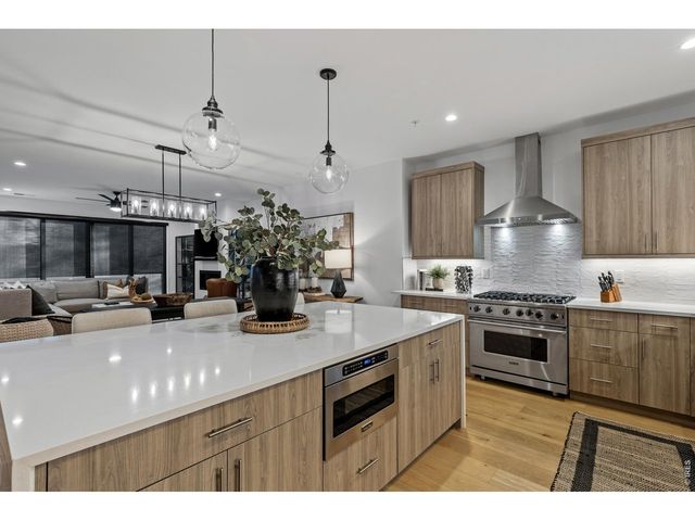 2475 Walnut St, Boulder, CO 80302