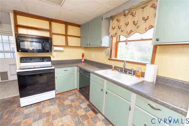 2915 Belmont Ave, Hopewell, VA 23860