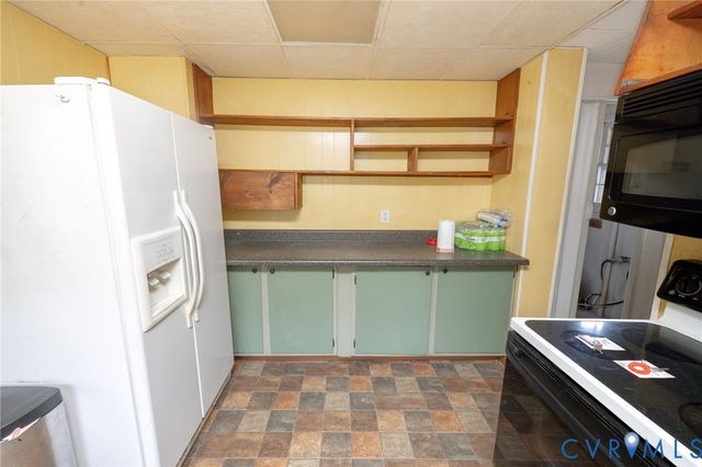 2915 Belmont Ave, Hopewell, VA 23860