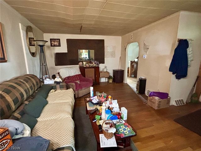 1271 Tallmadge Road, Kent, OH 44240