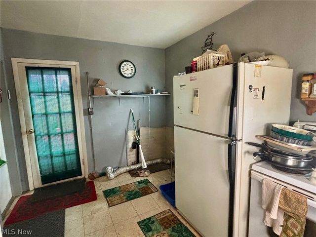 1271 Tallmadge Road, Kent, OH 44240