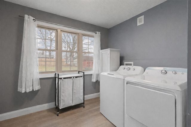 734 S Winter Street, Adrian, MI 49221