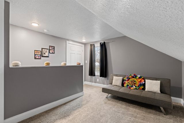 734 S Winter Street, Adrian, MI 49221