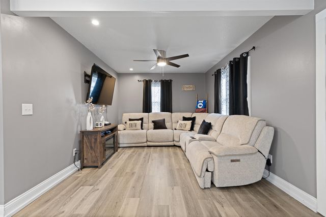 734 S Winter Street, Adrian, MI 49221