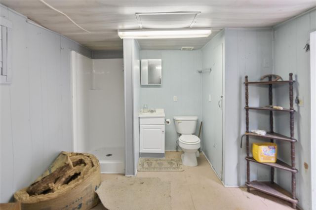 380 Antigua Drive, Point Blank, TX 77364