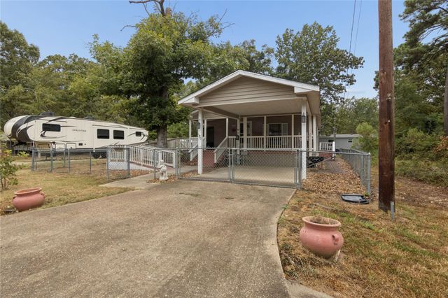 380 Antigua Drive, Point Blank, TX 77364