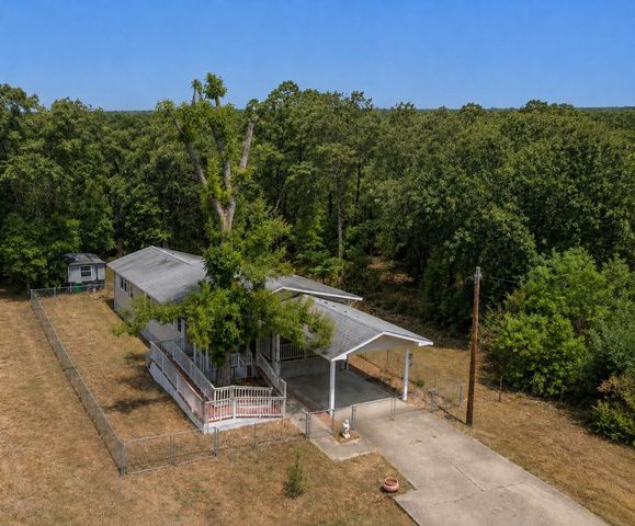 380 Antigua Drive, Point Blank, TX 77364