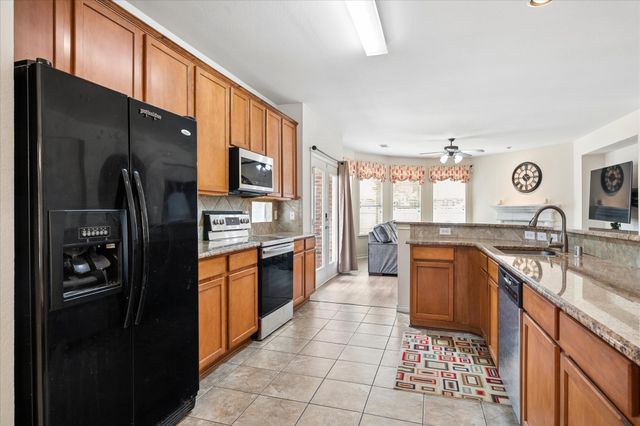 608 Bonham Drive, Lavon, TX 75166