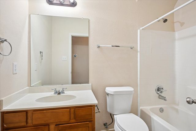 608 Bonham Drive, Lavon, TX 75166