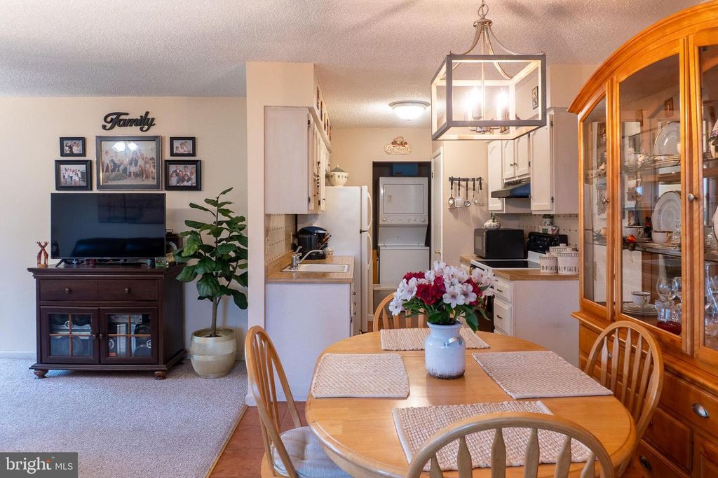 23 MEDITERRANEAN CT, Barnegat, NJ 08005