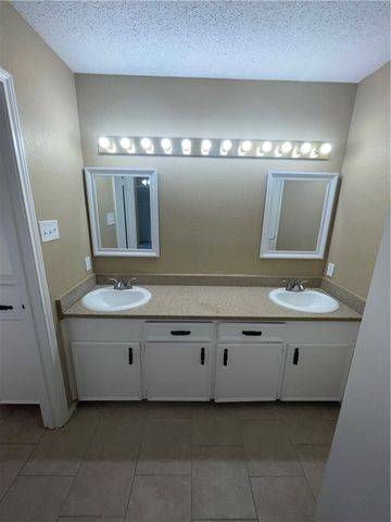 5322 Inverness Dr, Corpus Christi, TX 78413