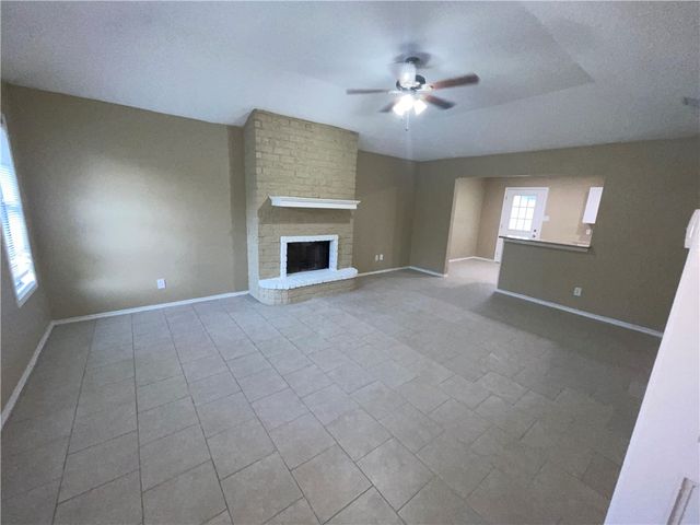 5322 Inverness Dr, Corpus Christi, TX 78413