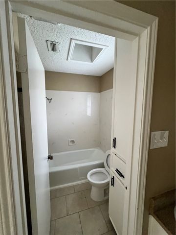 5322 Inverness Dr, Corpus Christi, TX 78413