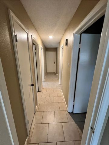 5322 Inverness Dr, Corpus Christi, TX 78413