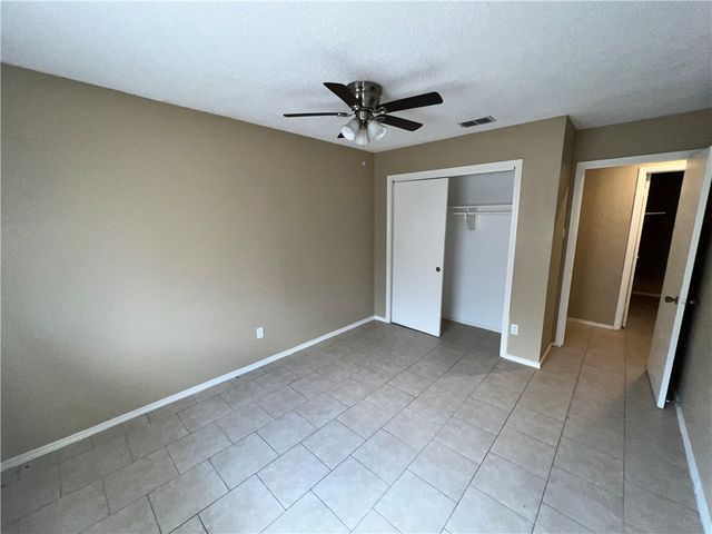 5322 Inverness Dr, Corpus Christi, TX 78413