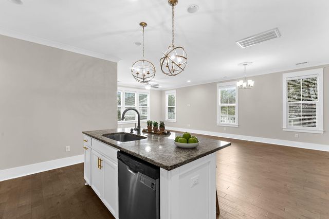 232 Summers Drive, Summerville, SC 29485