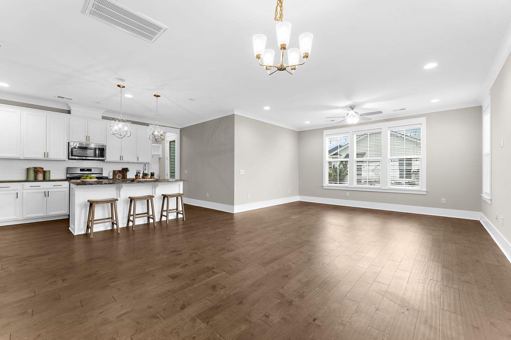 Image 10 of property listing at 232 Summers Drive, Summerville, SC 29485