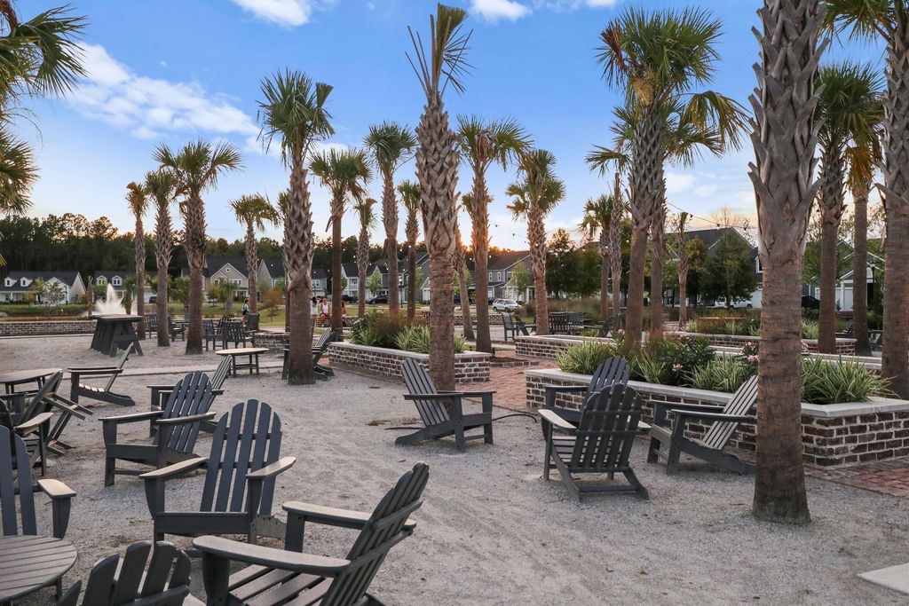 Image 59 of property listing at 232 Summers Drive, Summerville, SC 29485