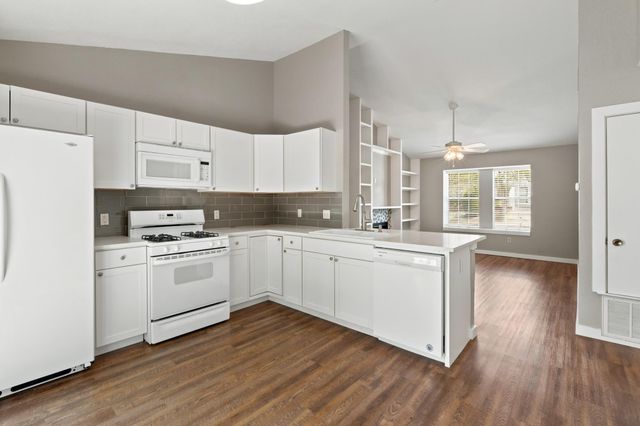 1411 Gracy Farms LN 61, Austin, TX 78758
