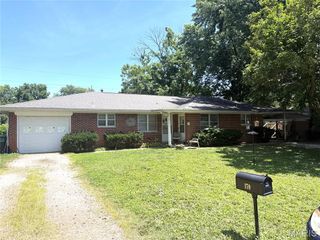 170 Liberty Drive, Belleville, IL 62226