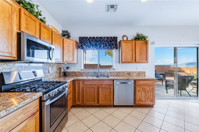 2374 Stetson Circle, Bullhead City, AZ 86442