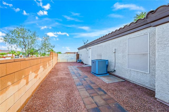 2374 Stetson Circle, Bullhead City, AZ 86442