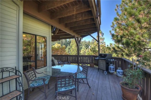 26077 Walnut Hills, Lake Arrowhead, CA 92352