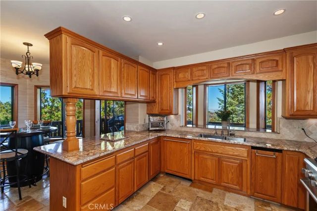26077 Walnut Hills, Lake Arrowhead, CA 92352