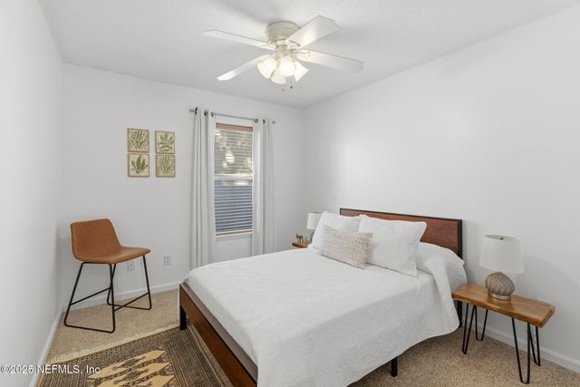 128 SEMINOLE Road 11, Atlantic Beach, FL 32233