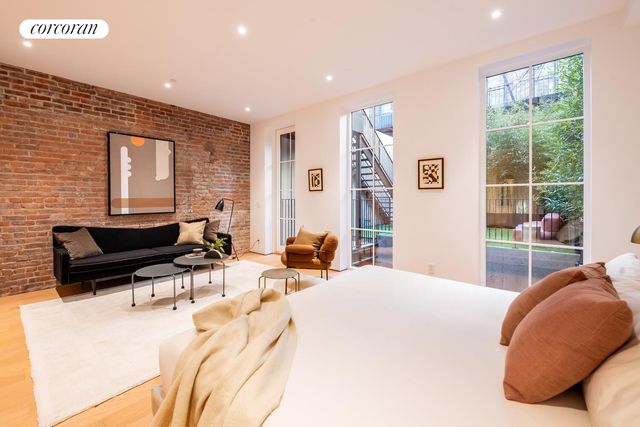313 E 6TH Street GARDEN, New York City, NY 10003