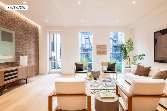313 E 6TH Street GARDEN, New York City, NY 10003