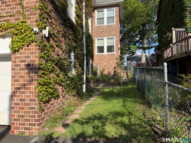 512 Townsend Avenue LL, New Haven, CT 06512