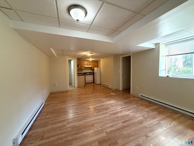 512 Townsend Avenue LL, New Haven, CT 06512