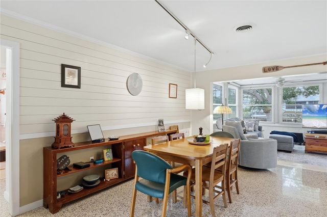 704 PORTIA STREET N, Nokomis, FL 34275