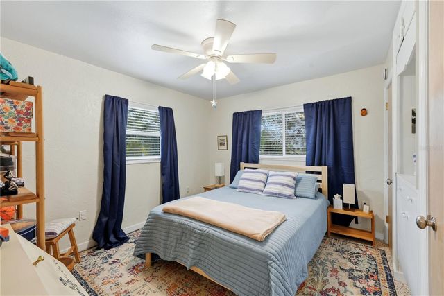 704 PORTIA STREET N, Nokomis, FL 34275